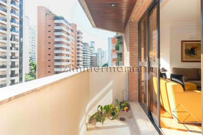 Apartamento, 3 quartos, 156 m² - Foto 2
