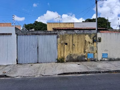 Casa, 2 quartos, 53 m² - Foto 1
