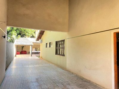 Casa, 6 quartos, 218 m² - Foto 2