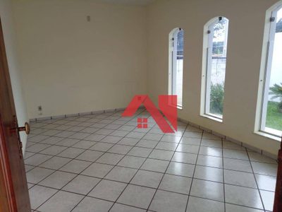 Casa, 3 quartos, 200 m² - Foto 2