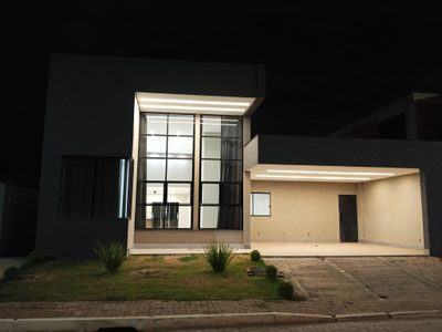Casa, 3 quartos, 280 m² - Foto 1