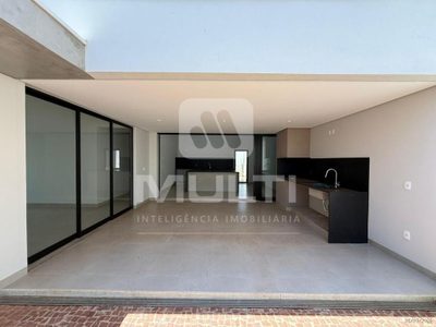 Casa, 3 quartos, 221 m² - Foto 4