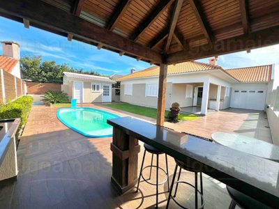 Casa, 4 quartos, 204 m² - Foto 1
