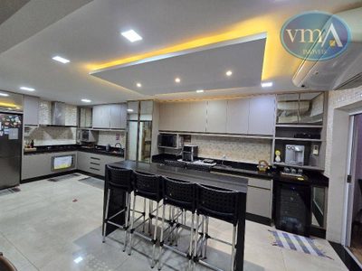 Sobrado, 3 quartos, 220 m² - Foto 2