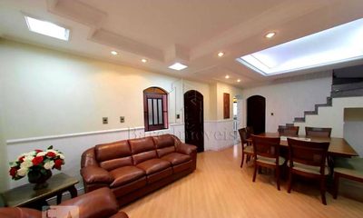 Sobrado, 3 quartos, 238 m² - Foto 1