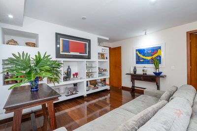 Apartamento, 3 quartos, 159 m² - Foto 1