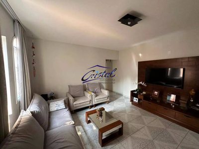 Casa, 3 quartos, 180 m² - Foto 1