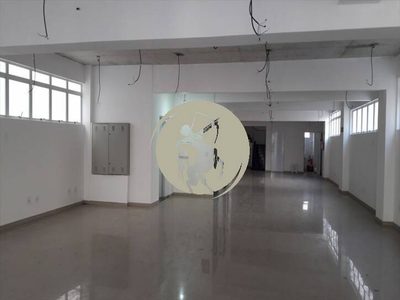 Loja-Salão, 2500 m² - Foto 1