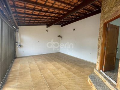 Casa, 3 quartos, 197 m² - Foto 2