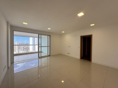 Apartamento, 3 quartos, 130 m² - Foto 1