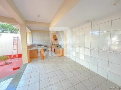 Casa, 3 quartos, 273 m² - Foto 4