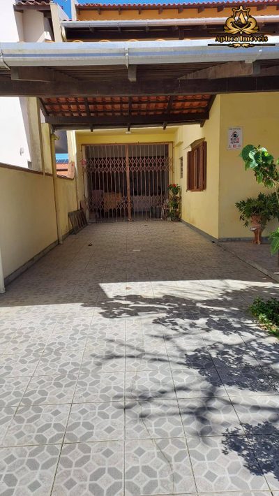Casa, 5 quartos, 158 m² - Foto 2