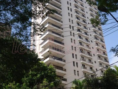 Apartamento, 3 quartos, 310 m² - Foto 1