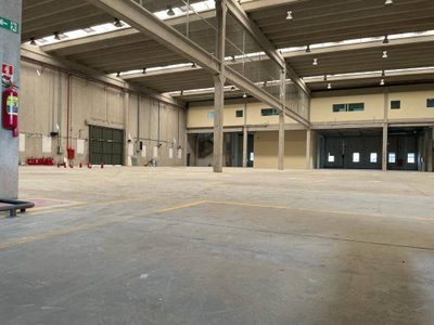 Sala-Conjunto, 2064 m² - Foto 1