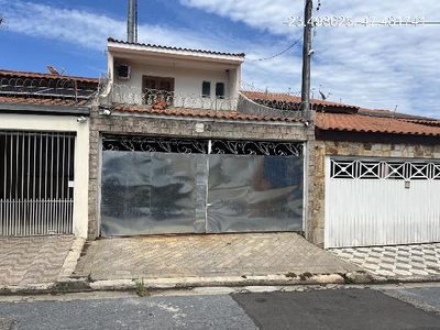 Casa, 3 quartos, 134 m² - Foto 1
