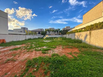 Loteamento e Condomínio, 450 m² - Foto 1