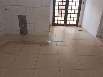 Casa, 3 quartos, 142 m² - Foto 2