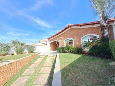 Casa, 3 quartos, 205 m² - Foto 1