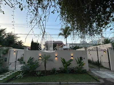Casa, 4 quartos, 600 m² - Foto 1