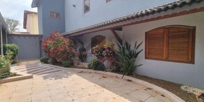 Casa, 4 quartos, 600 m² - Foto 1