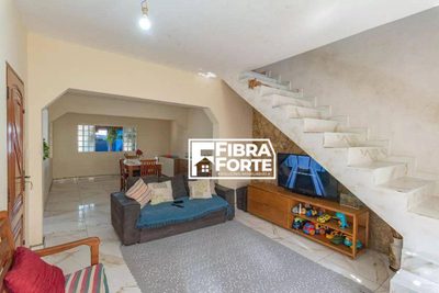 Casa, 4 quartos, 340 m² - Foto 1