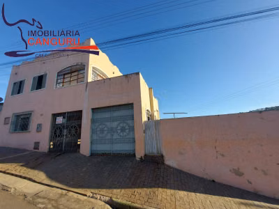Casa, 3 quartos, 222 m² - Foto 1