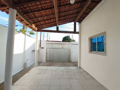 Casa, 3 quartos, 78 m² - Foto 2