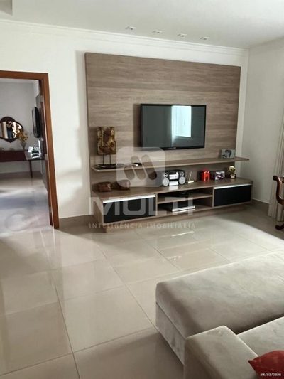 Casa, 3 quartos, 311 m² - Foto 2