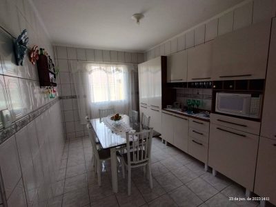 Sobrado, 4 quartos, 250 m² - Foto 1