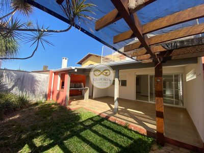 Casa, 4 quartos, 241 m² - Foto 1