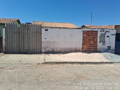 Casa, 2 quartos, 195 m² - Foto 1