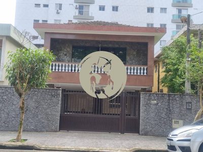 Casa, 4 quartos, 250 m² - Foto 1