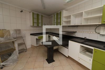 Casa, 3 quartos, 213 m² - Foto 4