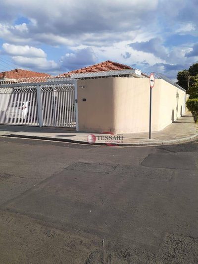 Casa, 3 quartos, 242 m² - Foto 2