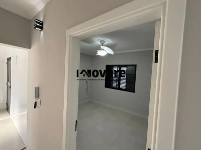 Casa, 5 quartos, 209 m² - Foto 1