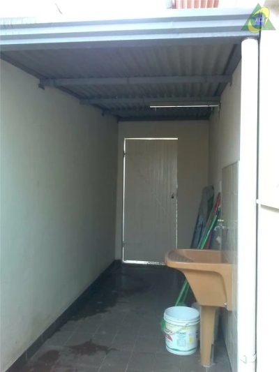 Casa, 1 quarto, 250 m² - Foto 2