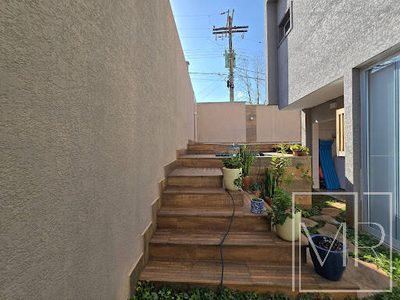 Casa, 4 quartos, 230 m² - Foto 4