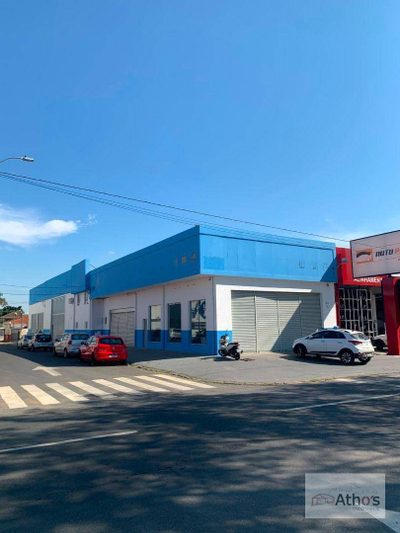 Loja-Salão, 1300 m² - Foto 1