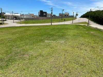 Loteamento e Condomínio, 450 m² - Foto 1