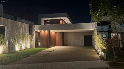 Casa, 3 quartos, 226 m² - Foto 1