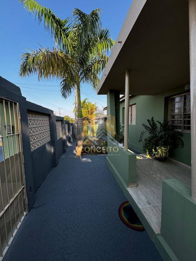 Casa, 4 quartos, 195 m² - Foto 2