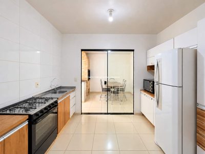 Casa, 2 quartos, 60 m² - Foto 1