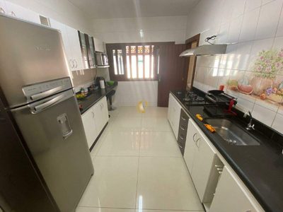 Casa, 3 quartos, 240 m² - Foto 4