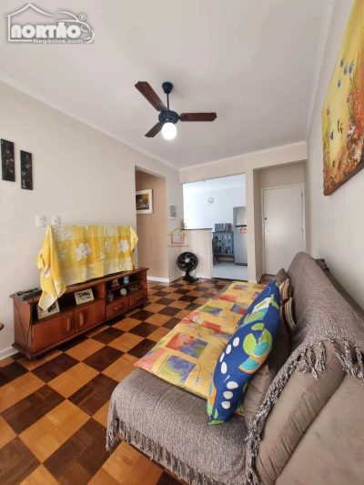 Casa, 2 quartos, 60 m² - Foto 1