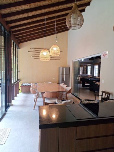 Casa, 5 quartos, 250 m² - Foto 4