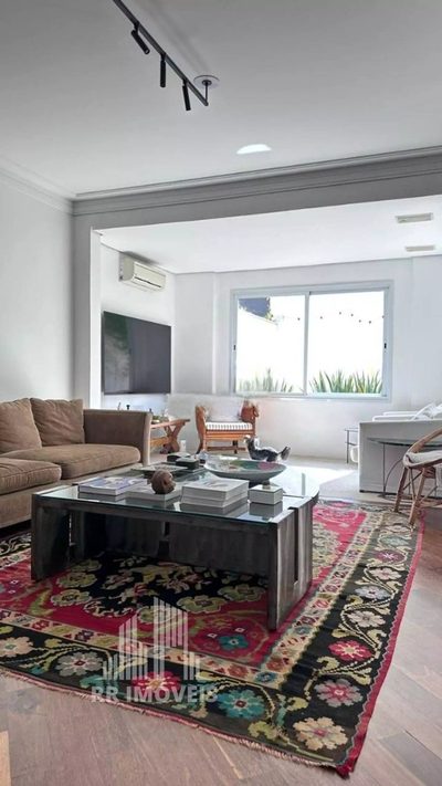 Casa, 4 quartos, 240 m² - Foto 1