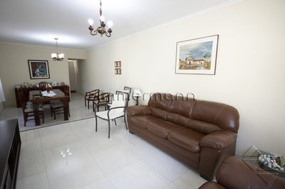 Casa, 3 quartos, 176 m² - Foto 1