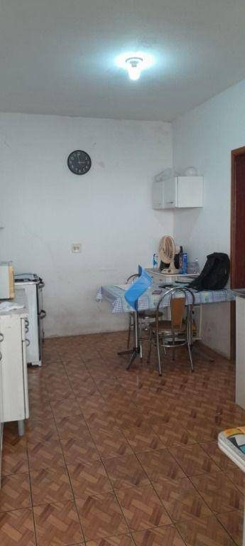 Casa, 2 quartos, 197 m² - Foto 4
