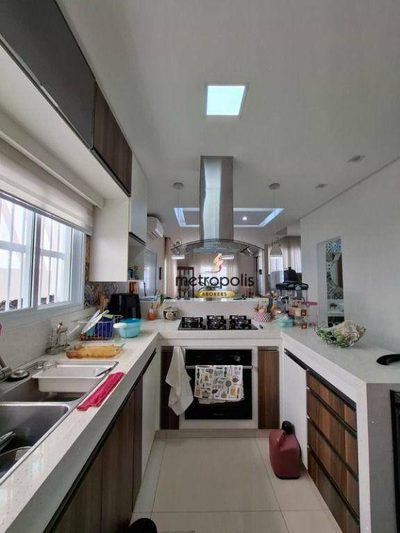 Casa, 3 quartos, 246 m² - Foto 3