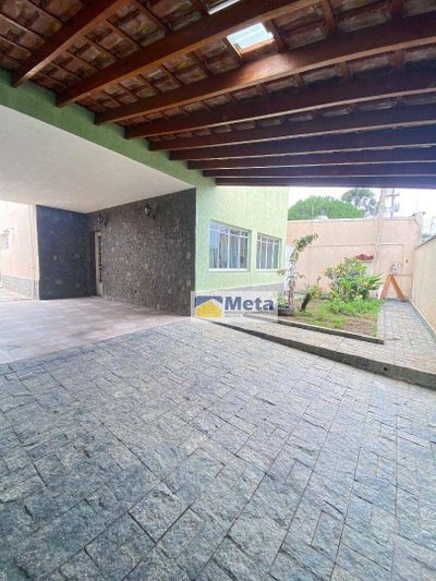 Casa, 3 quartos, 244 m² - Foto 3